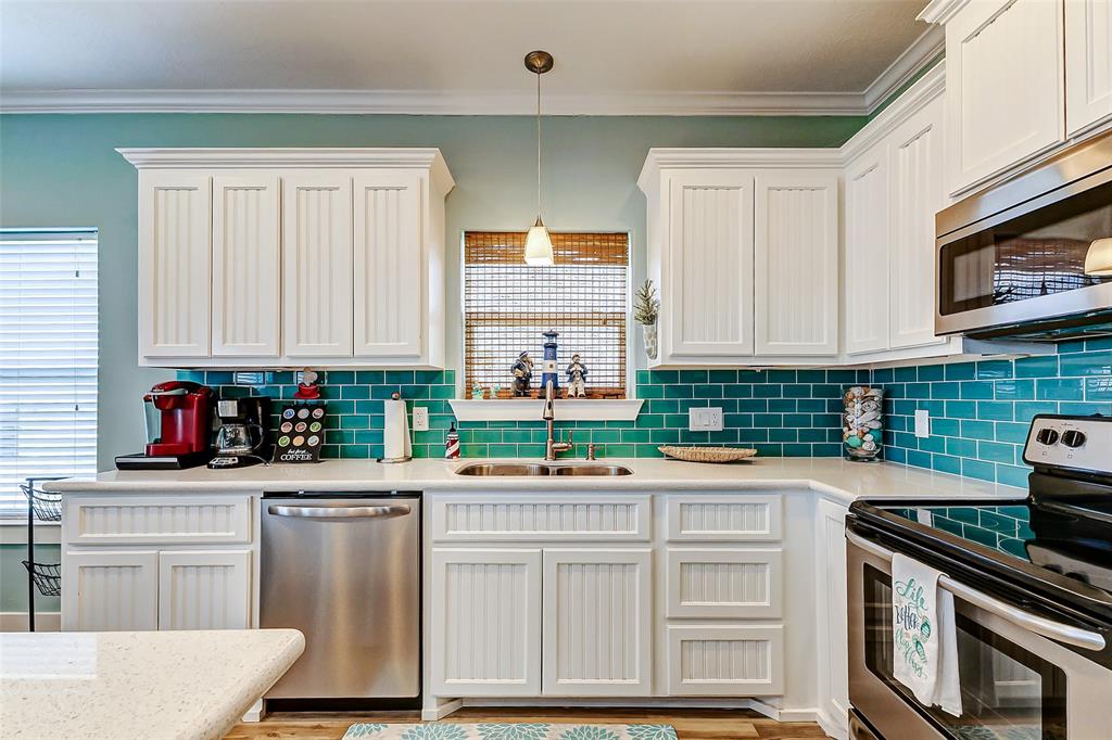 978 Seadrift Drive, Crystal Beach, Texas image 15