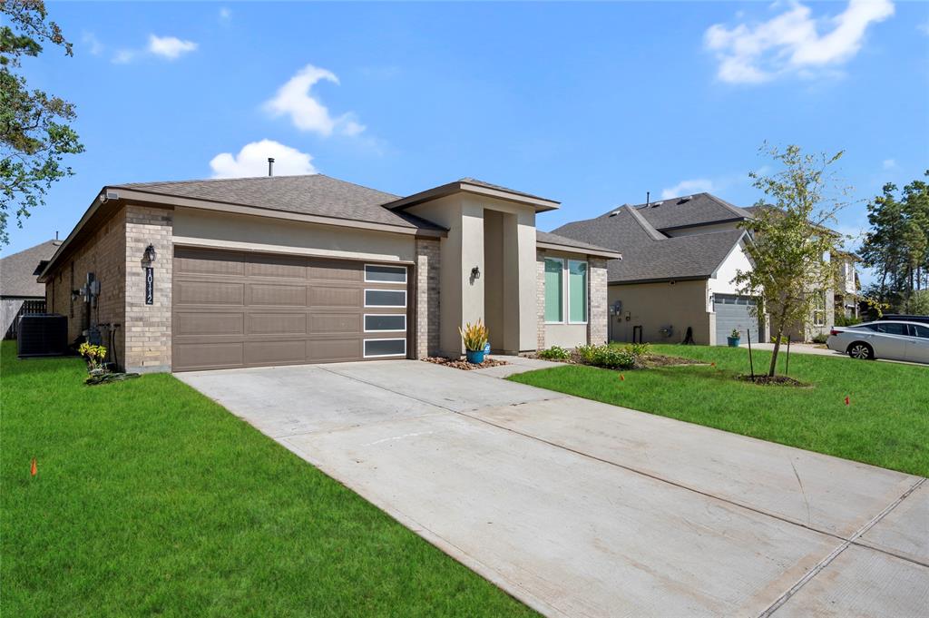 10112 Palm Bay Lane, Conroe, Texas image 2