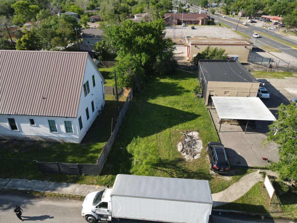 11114 Cullen Boulevard, Houston, Texas image 5