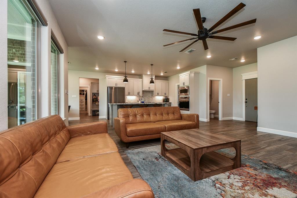 33210 Blue Marlin Drive, Richwood, Texas image 11