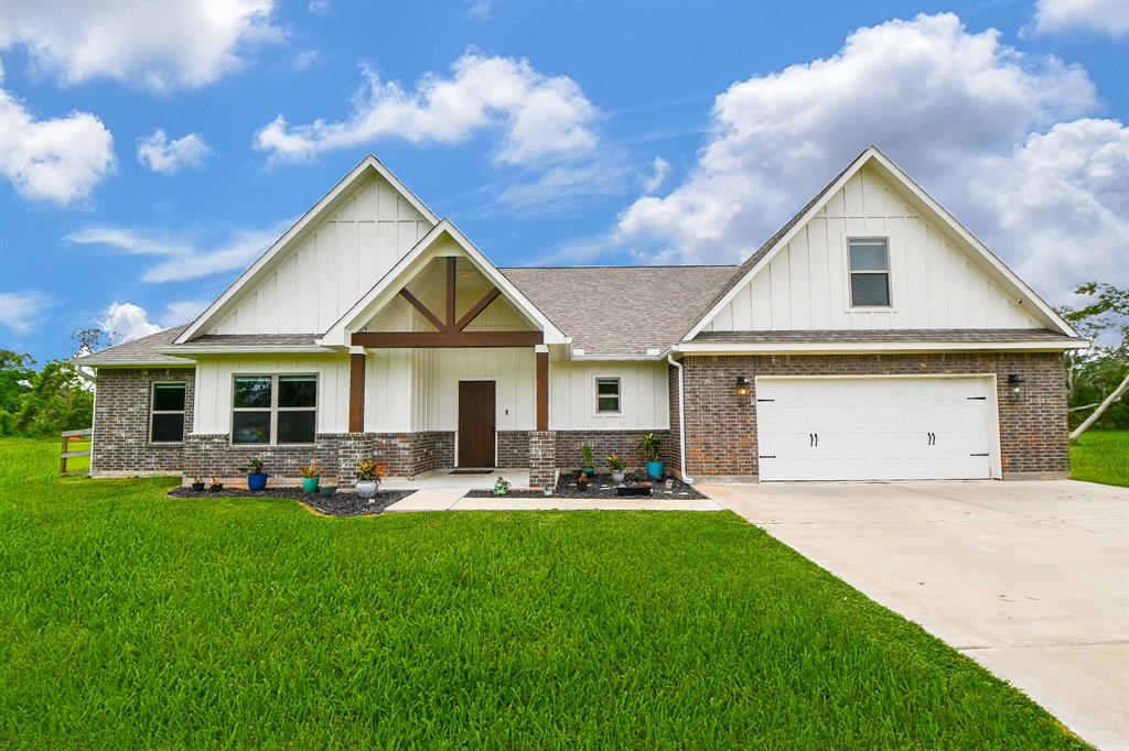 33210 Blue Marlin Drive, Richwood, Texas image 1