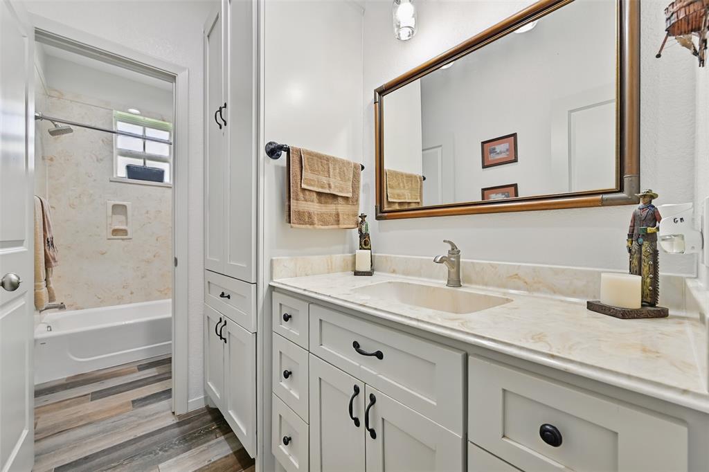 2205 Avenue J, Santa Fe, Texas image 24