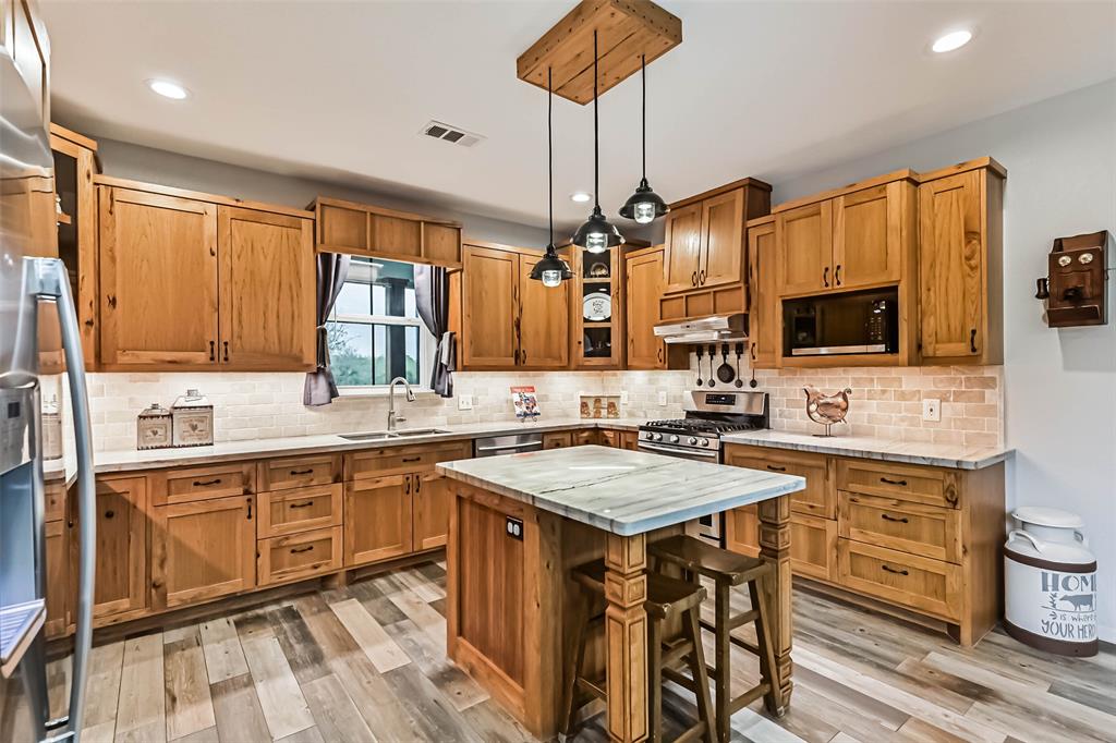 2205 Avenue J, Santa Fe, Texas image 10