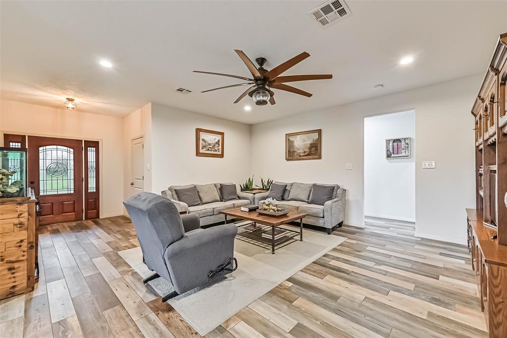 2205 Avenue J, Santa Fe, Texas image 6