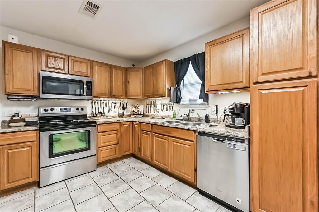 2205 Avenue J, Santa Fe, Texas image 32