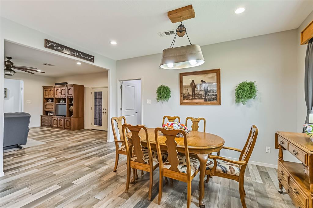 2205 Avenue J, Santa Fe, Texas image 16