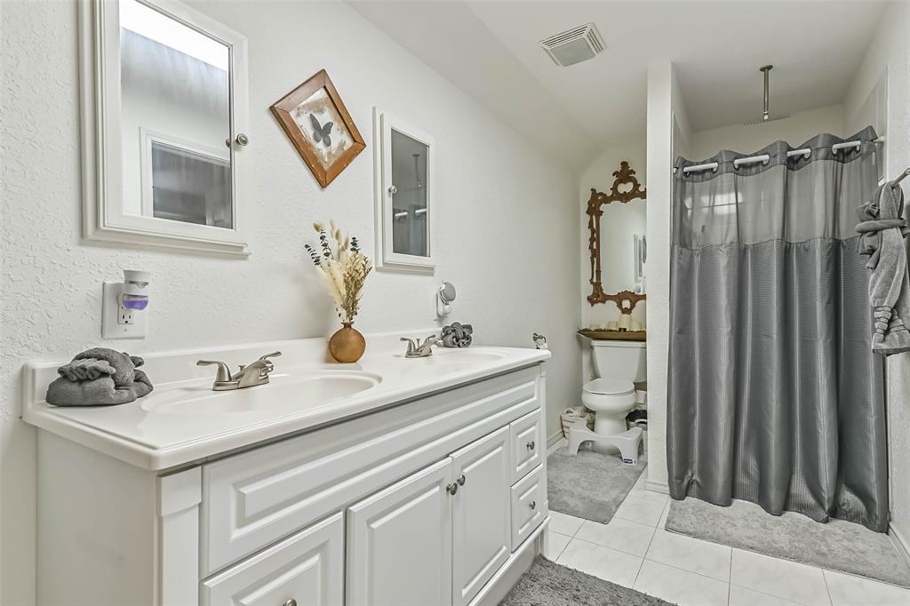 2205 Avenue J, Santa Fe, Texas image 35