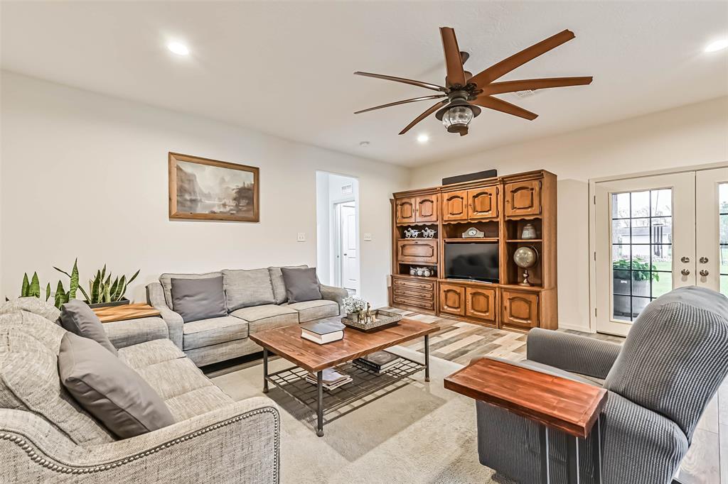 2205 Avenue J, Santa Fe, Texas image 4