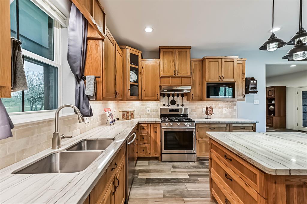 2205 Avenue J, Santa Fe, Texas image 12