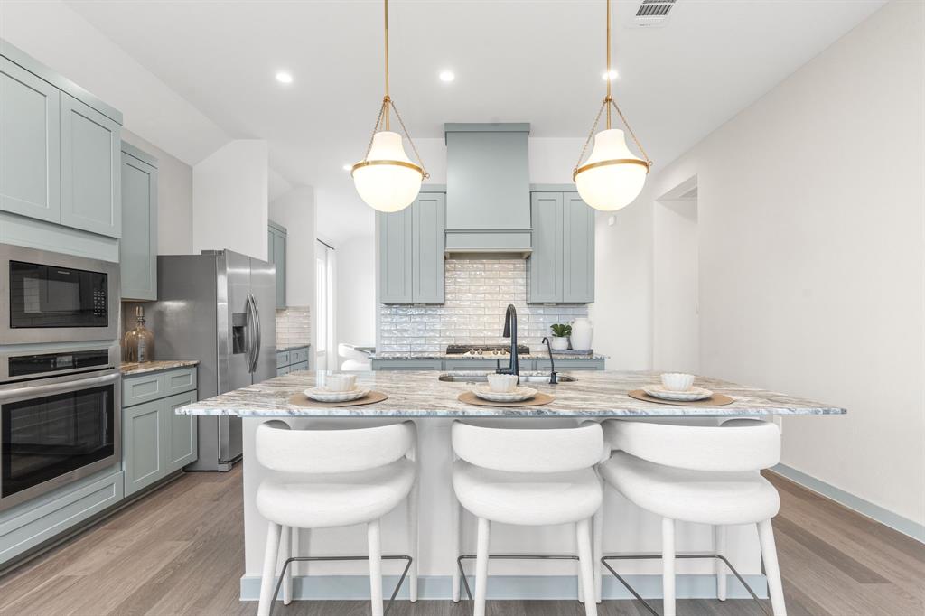 4036 Green Anjou
