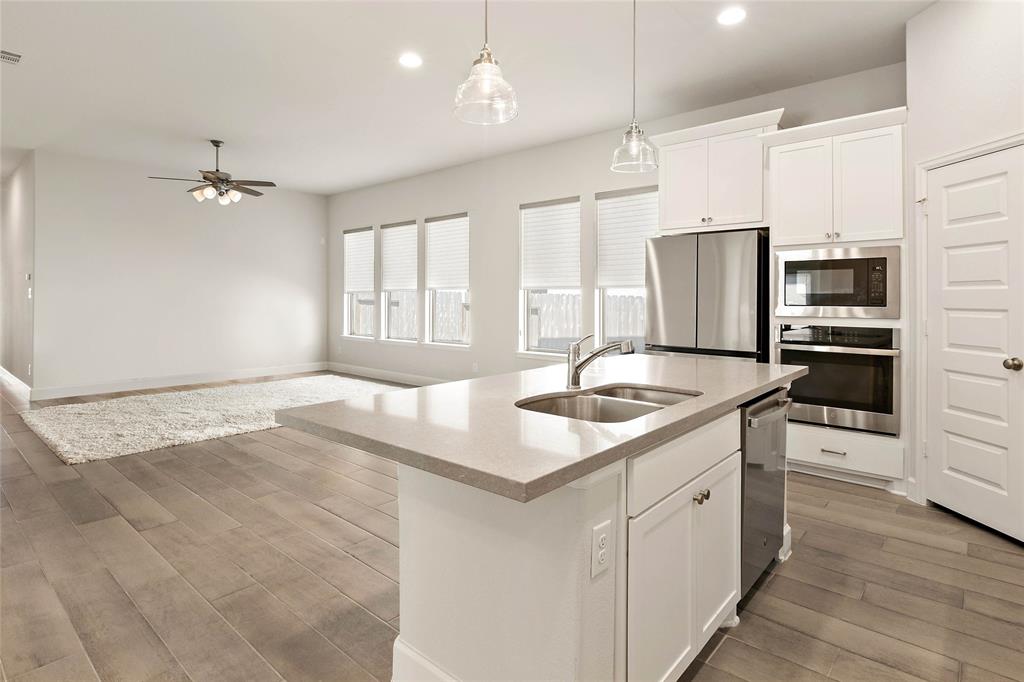 334 N Cascade Heights Drive, Montgomery, Texas image 7