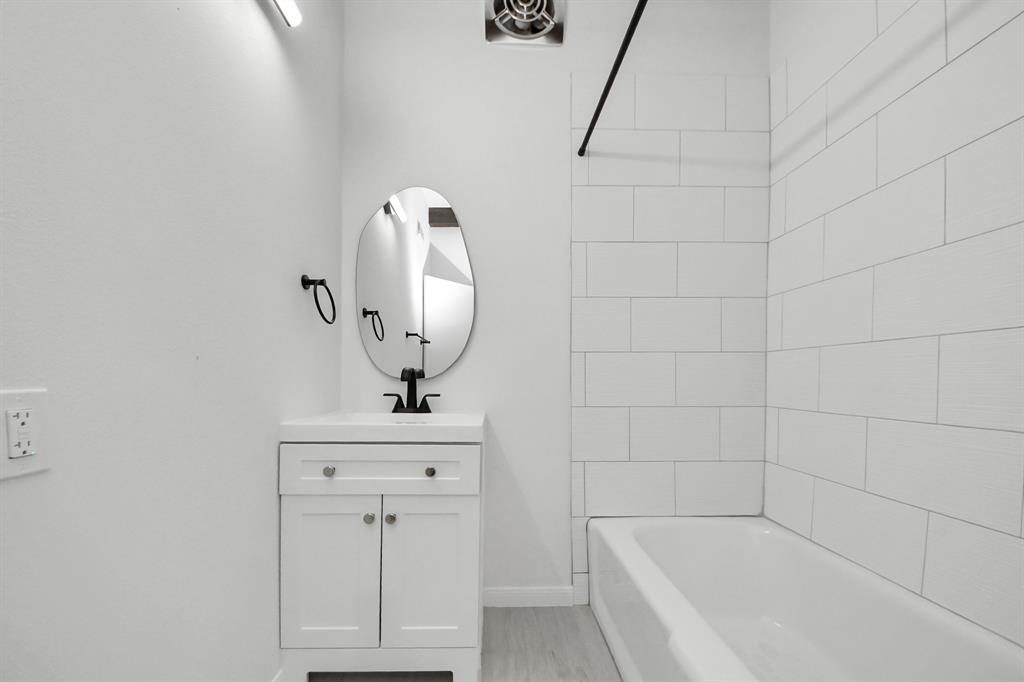 722 Merrick Drive, Sugar Land, Texas image 28
