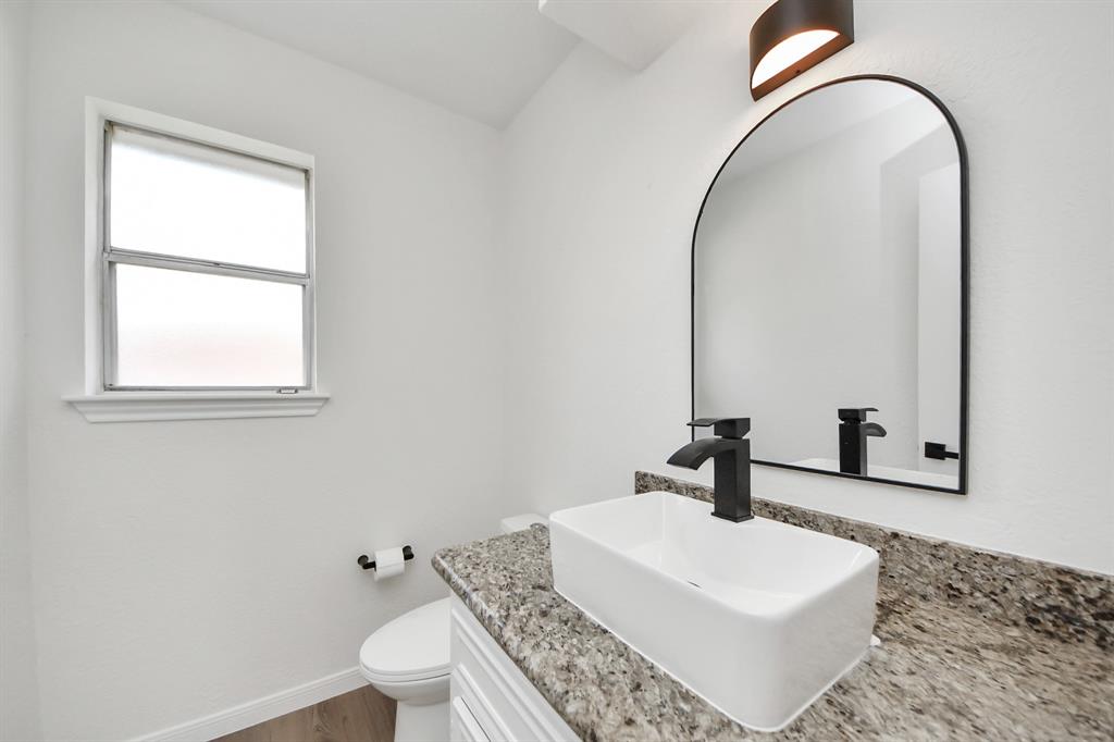 722 Merrick Drive, Sugar Land, Texas image 18