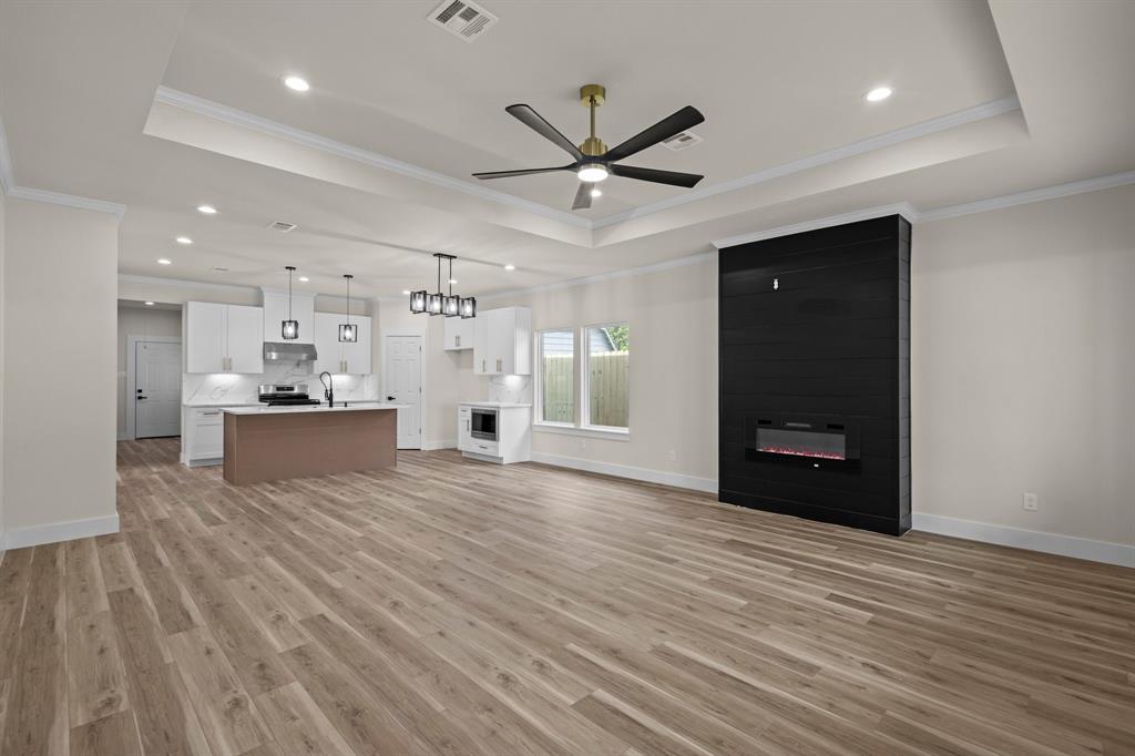 522 Boston Ave, Nederland, Texas image 3