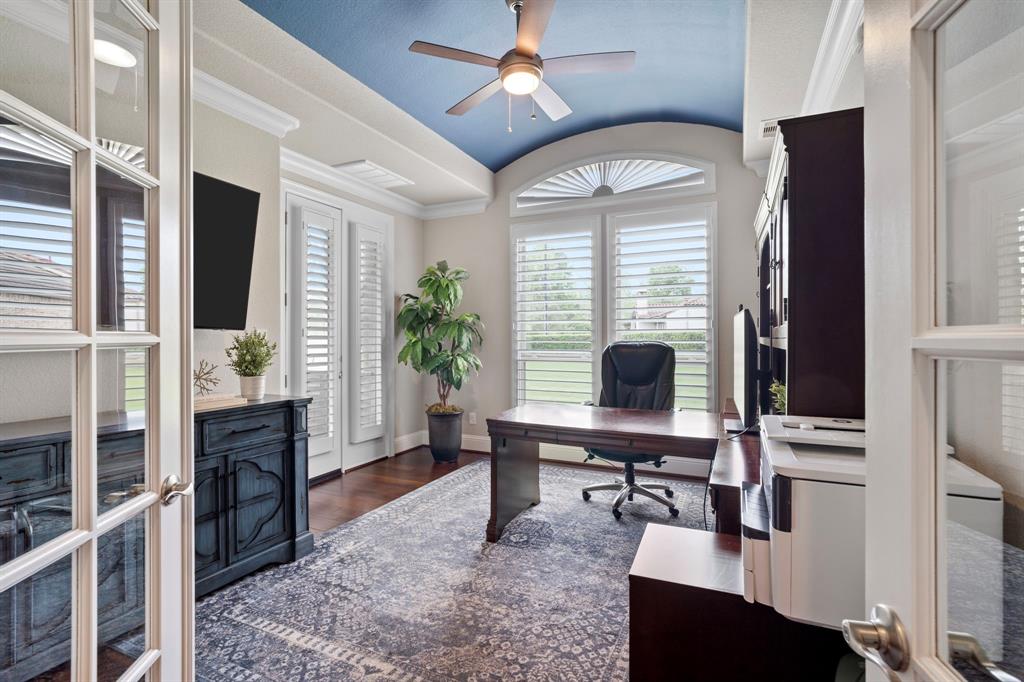 5007 Summer Manor Lane, Sugar Land, Texas image 9
