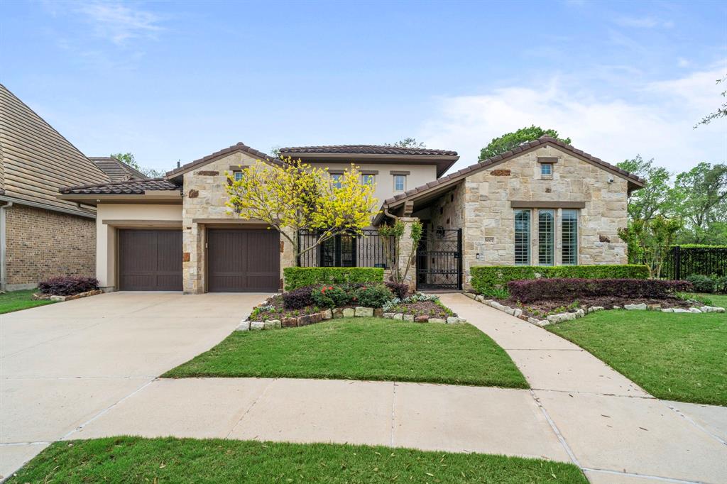 5007 Summer Manor Lane, Sugar Land, Texas image 3