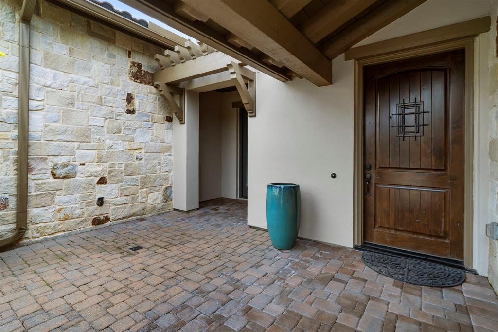 5007 Summer Manor Lane, Sugar Land, Texas image 5