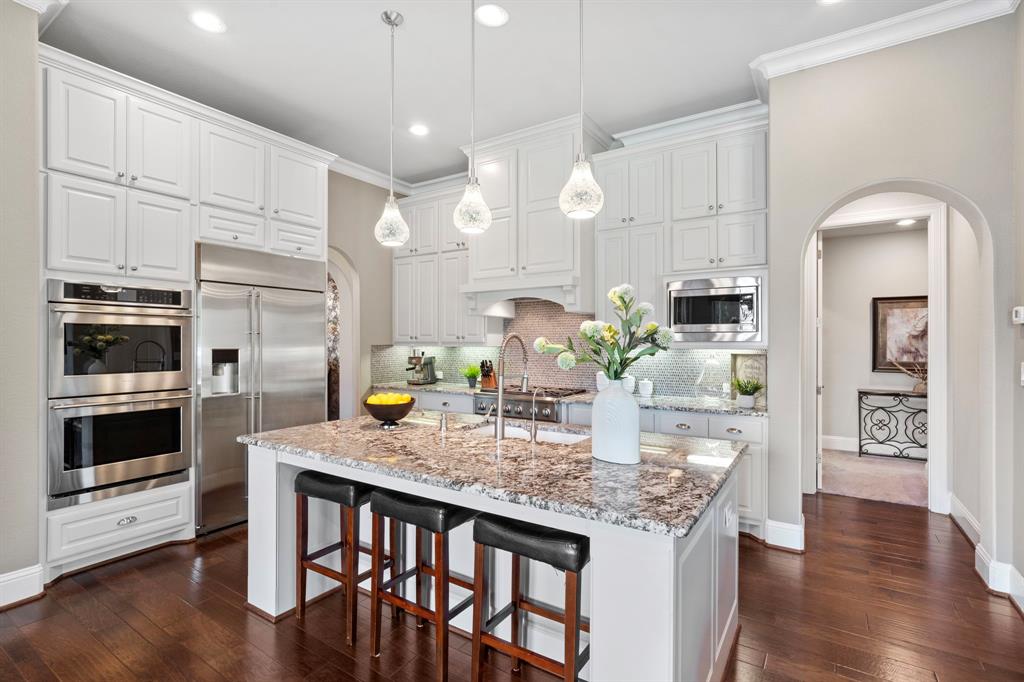 5007 Summer Manor Lane, Sugar Land, Texas image 11