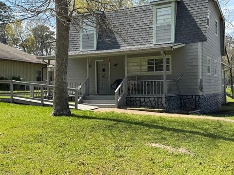 A home in Onalaska