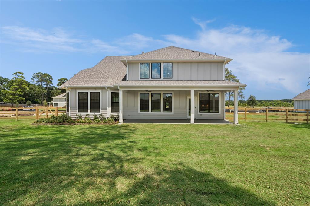 21815 Hibiscus Hedge Trail