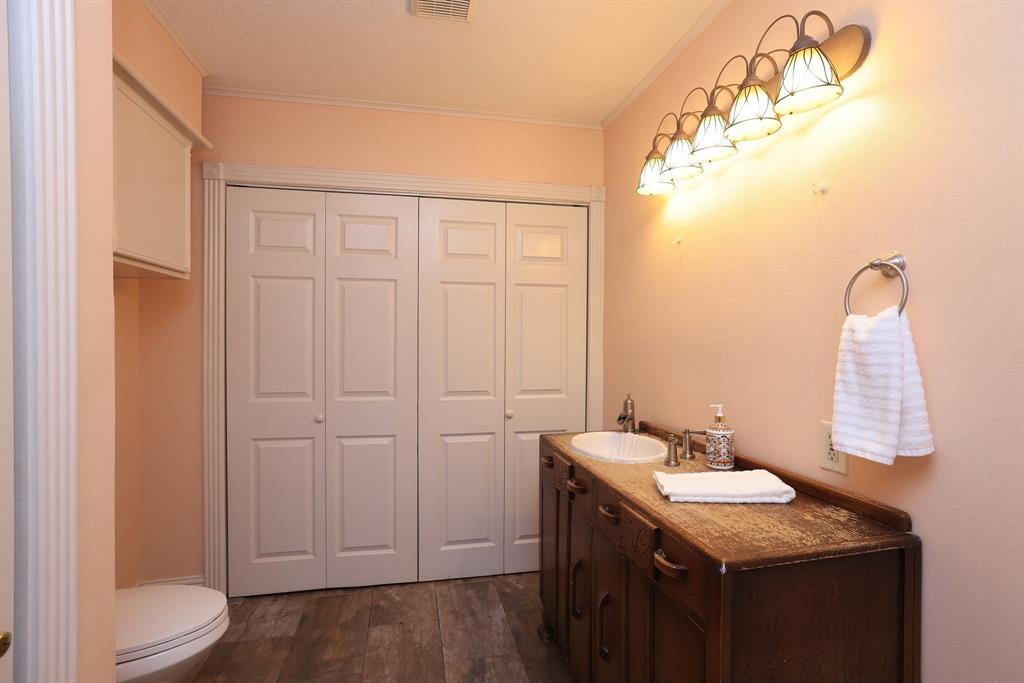610 Tall Pines Drive, Magnolia, Texas image 25