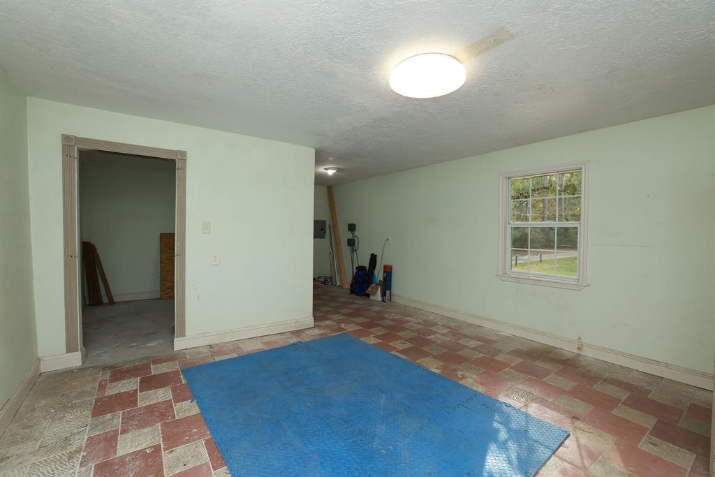 610 Tall Pines Drive, Magnolia, Texas image 34