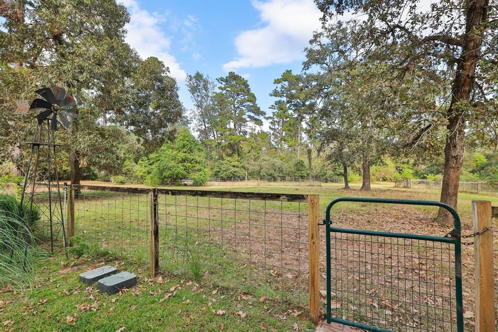 610 Tall Pines Drive, Magnolia, Texas image 36