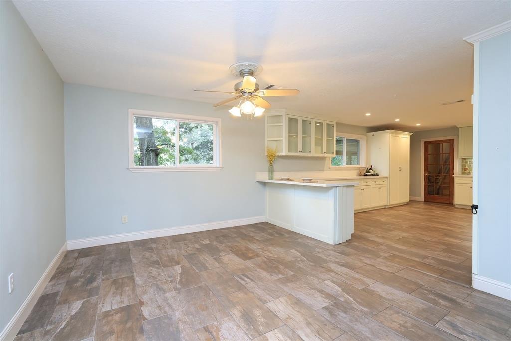 610 Tall Pines Drive, Magnolia, Texas image 7