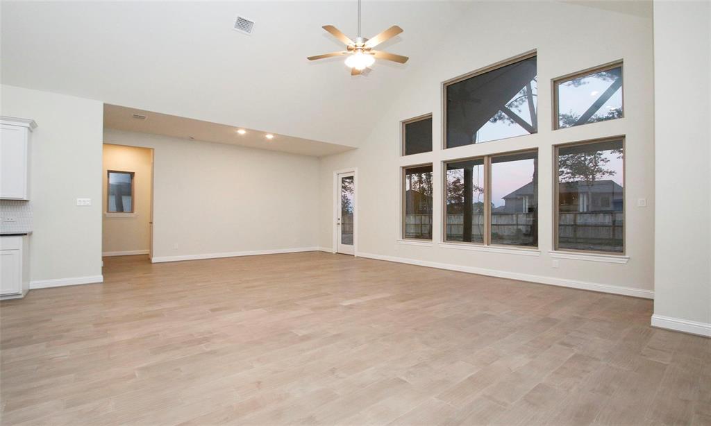 510 Blue River Trail, Rosenberg, Texas image 6