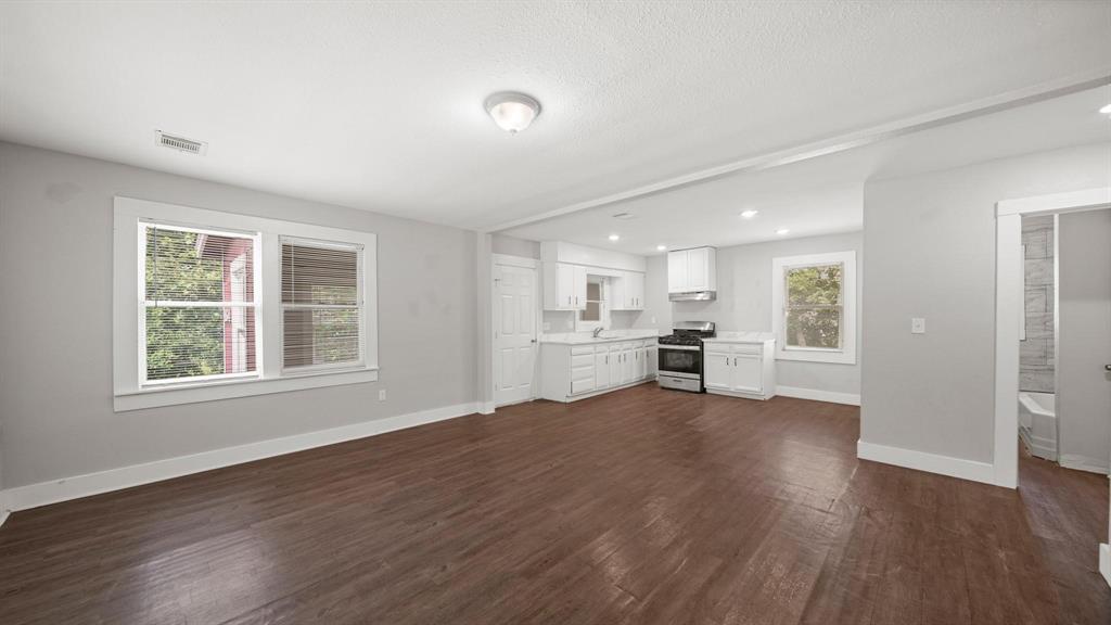 1164 3rd Street