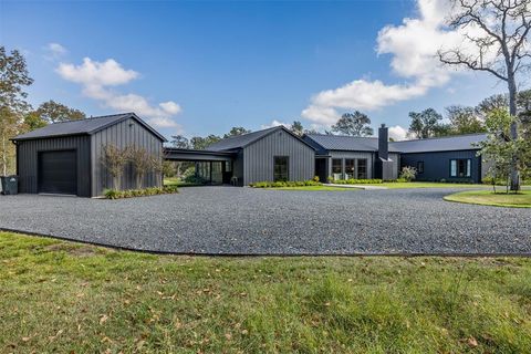 830 S Weyand Road Round Top TX 78954