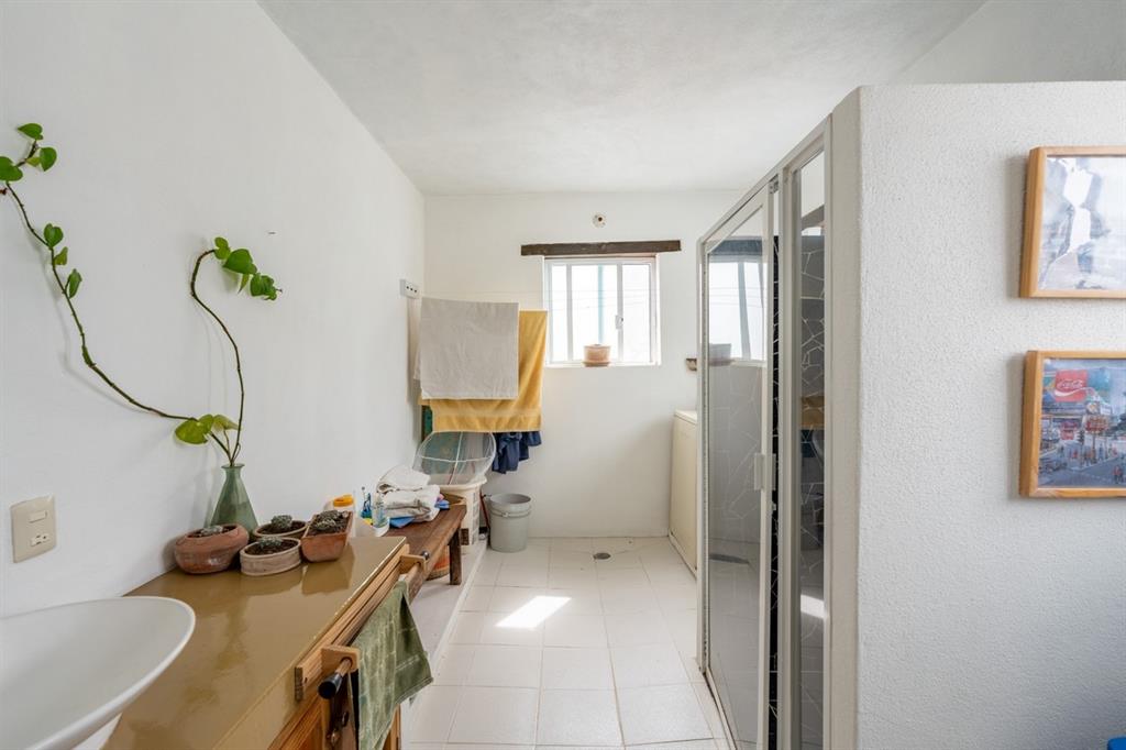 Tennessee 37886, Mexico, 5 Bedrooms Bedrooms, ,2 BathroomsBathrooms,Residential,Active,51544