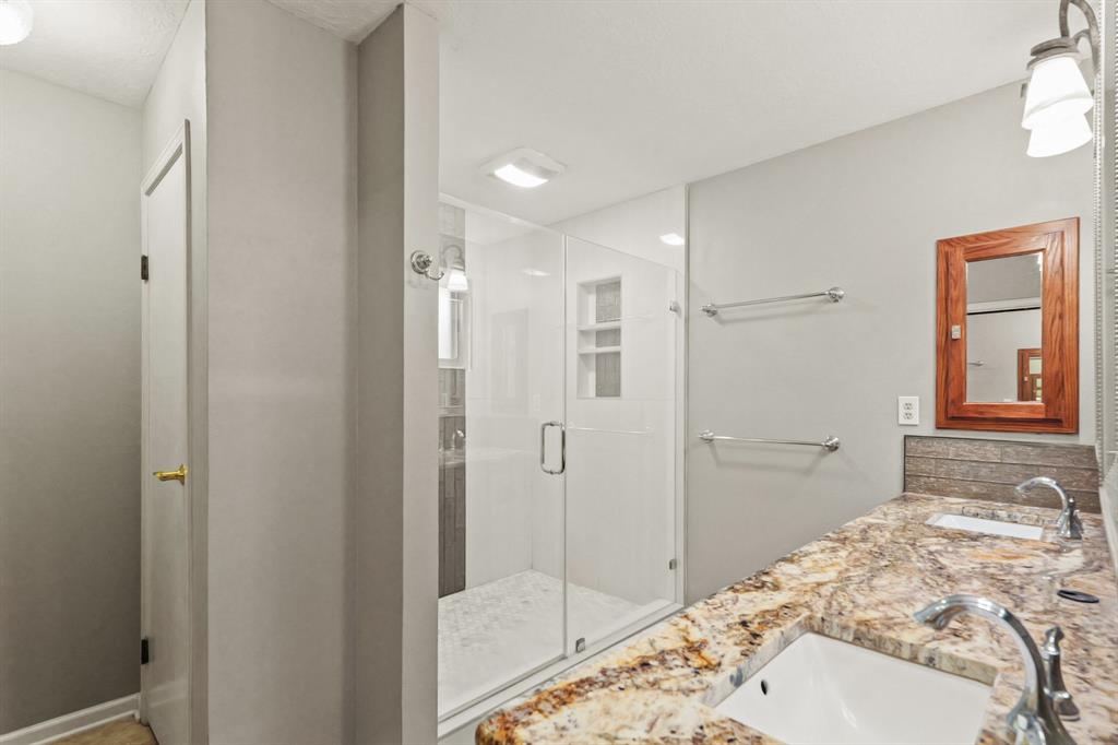 5322 Creek Shadows Drive, Houston, Texas image 23