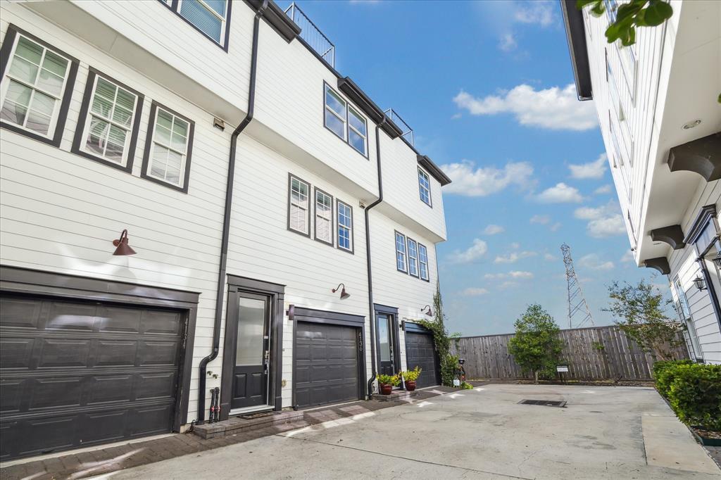 4136 Willowbend Boulevard, Houston, Texas image 1