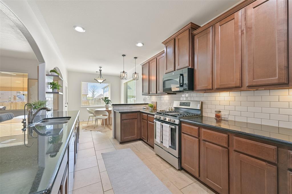 6135 Carnaby Lane, Rosenberg, Texas image 11