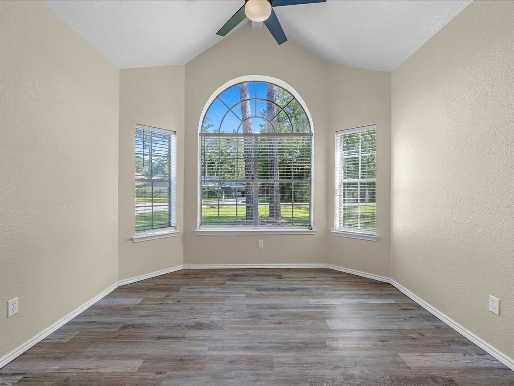 8511 Silver Lure Drive, Humble, Texas image 11