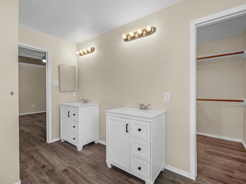 8511 Silver Lure Drive, Humble, Texas image 14