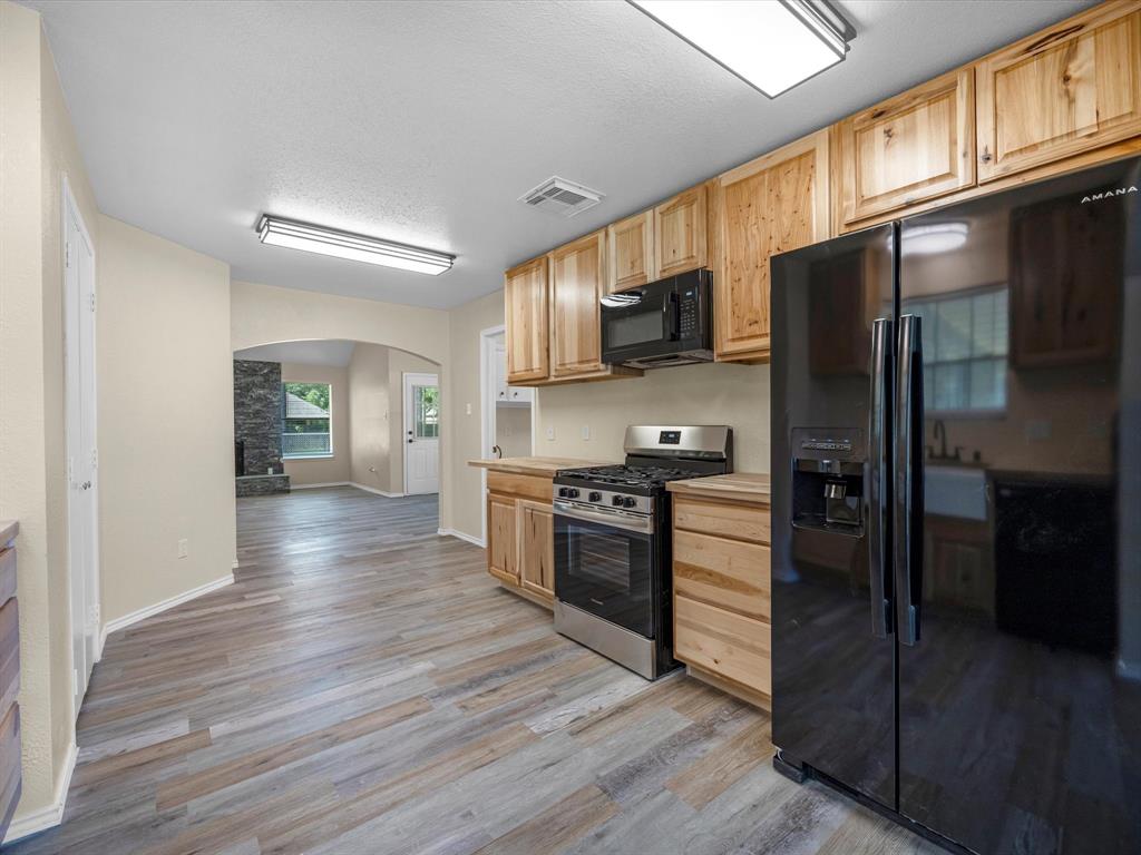 8511 Silver Lure Drive, Humble, Texas image 10