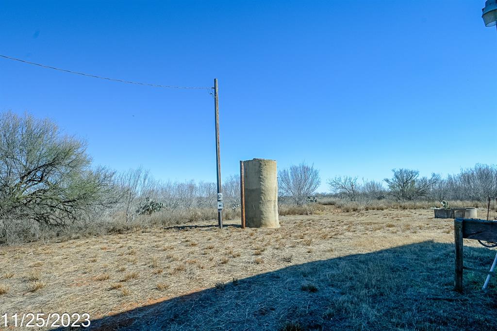 000 W Hy 85, Dilley, Texas image 9