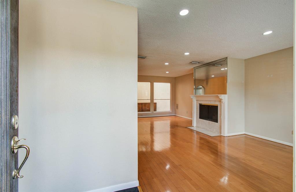 5230 Woodlawn Place 11
