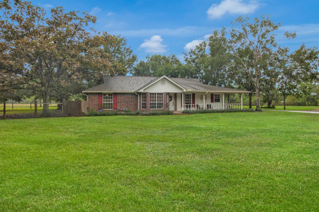 2002 County Road 284, Alvin, Texas image 3