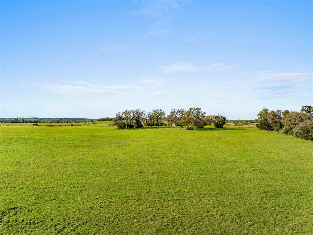 000 Cr 322, Lexington, Texas image 2