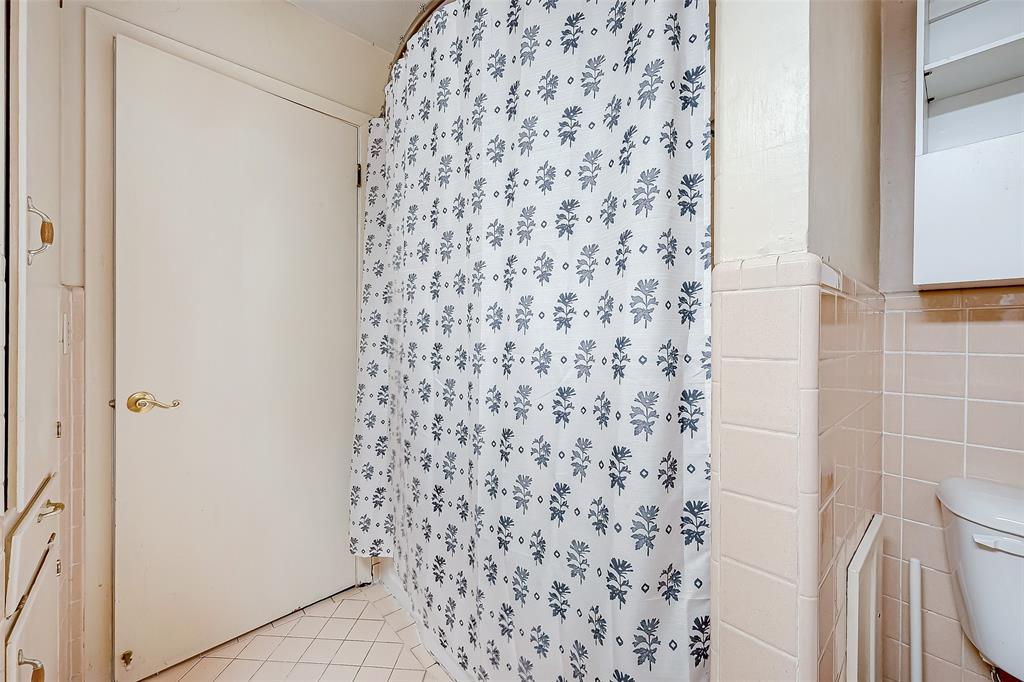 921 Roberts Street, El Campo, Texas image 15