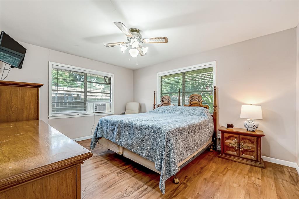 921 Roberts Street, El Campo, Texas image 11