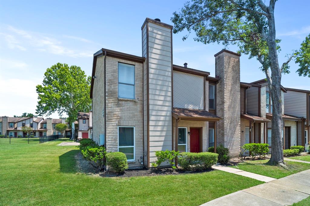 View Houston, TX 77099 townhome