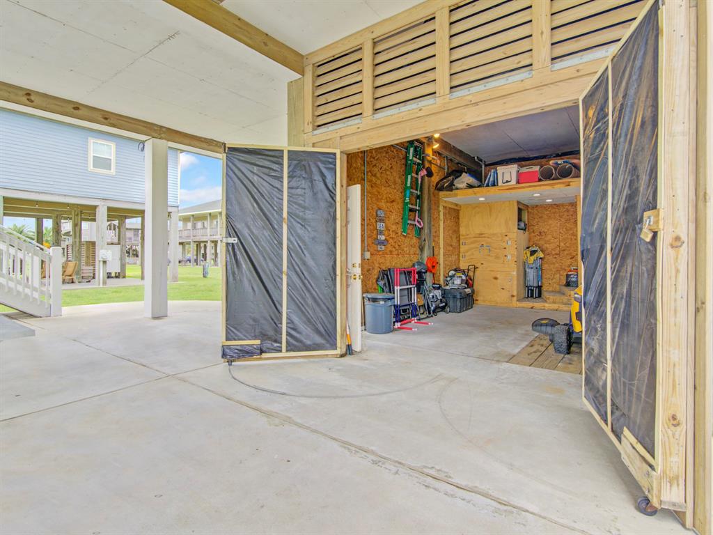 143 Ocean View Drive, Crystal Beach, Texas image 43