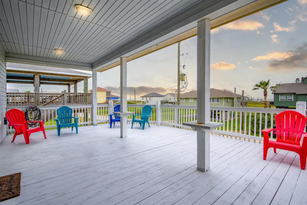 143 Ocean View Drive, Crystal Beach, Texas image 5