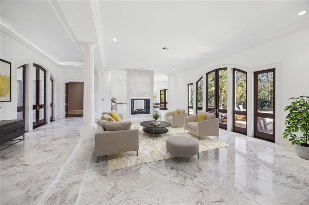 324 Buckingham Drive, Houston, Texas image 6