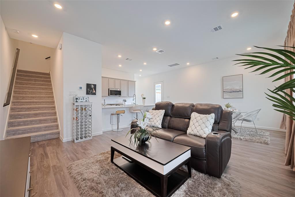 5435 Holly Haven Court