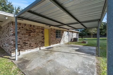 A home in Silsbee